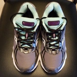 Saucony Wmns Size 8